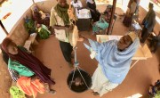 This Concern-supported health centre in Tahoua, Niger serves over 50 rural villages. Women walk for miles with their sick children to have them screened and treated for malnutrition. Photo: Darren Vaughan