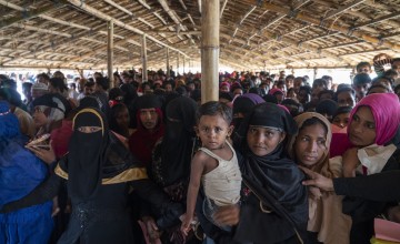 A Concern Worldwide distribution of 1,150 dignity kits, supported by the DEC and DfID in Cox's Bazar, Bangladesh. Photo: Abir Abdullah