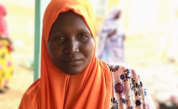Chawda Zakariaou and her 8-month-old daughter Ousseina. Photo: Darren Vaughan/Concern Worldwide.