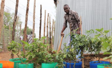 In a camp in Juba, we have given training, tools and seeds to displaced people so they can grow vegetables. Photo: Samir Bol