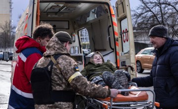 Evacuations from Irpin, north of Kyiv. People are fleeing heavy Russian bombing. Photo: Stefanie Glinski/Concern Worldwide
