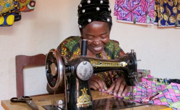Alexia makes 20 women's outfits on average each week.