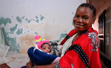 Elisa Issa (23) gave birth to baby daughter Jolita Maurice a day ago