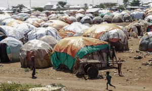 A section of the Edaan Qaboobe site for internally displaced people on the edge of Baidoa, Somalia. The overcrowded conditions are contributing to the spread of measles. Photo: Eamon Timmins/Concern Worldwide