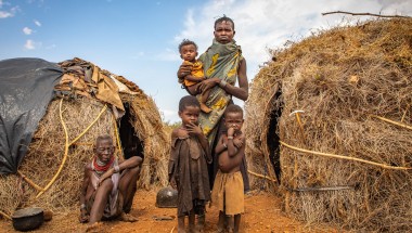 Ng’ikario Ekiru with her mother-in-law Nakode and three of her children, Aukot, Ekuam and Apua. Photo: Gavin Douglas / Concern Worldwide.