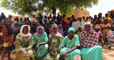 Mama Lumiere community health worker group in Tahoua, Niger. Photo: Jennifer Nolan/Concern Worldwide. 