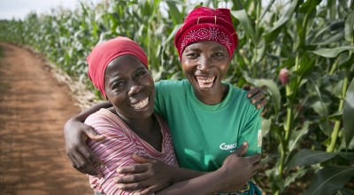 Esime Jenaia, a Lead Farmer for conservation agriculture, at her plot in Chituke village, Mangochi, Malawi, with neighbor Esnart Kasimu. Esime Jenaia, a Lead Farmer for conservation Agriculture, at her plot in Chituke village, Mangochi, Malawi, with neighbor Esnart Kasimu. Photo: Kieran McConville